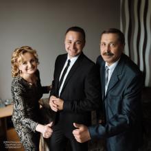 Фотосъемка свадьбы Сергея и Елены в Могилеве - дома у жениха - родители